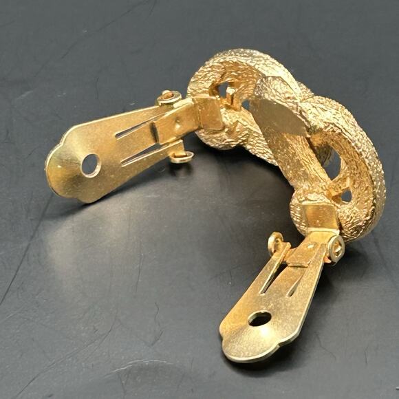 VTG Eisenberg Ice Rhinestone Wreath Brooch Pin, Clip On Earrings Set Goldtone - Picture 9 of 12